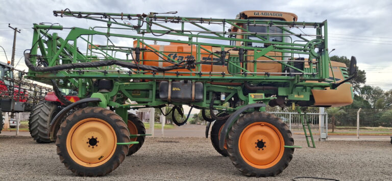 Pulverizador Autopropelido Stara Gladiador 2300 Hydro